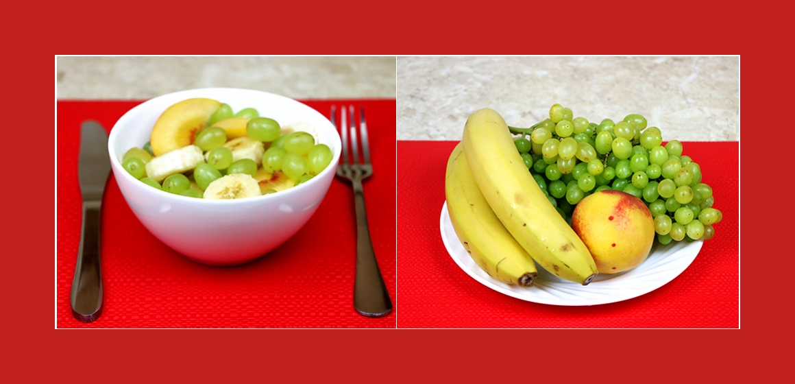 Köstlicher Obstsalat mit Bananen, Pfirsich und Trauben